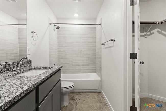 Building Photo - 911 Cherry Laurel Ln