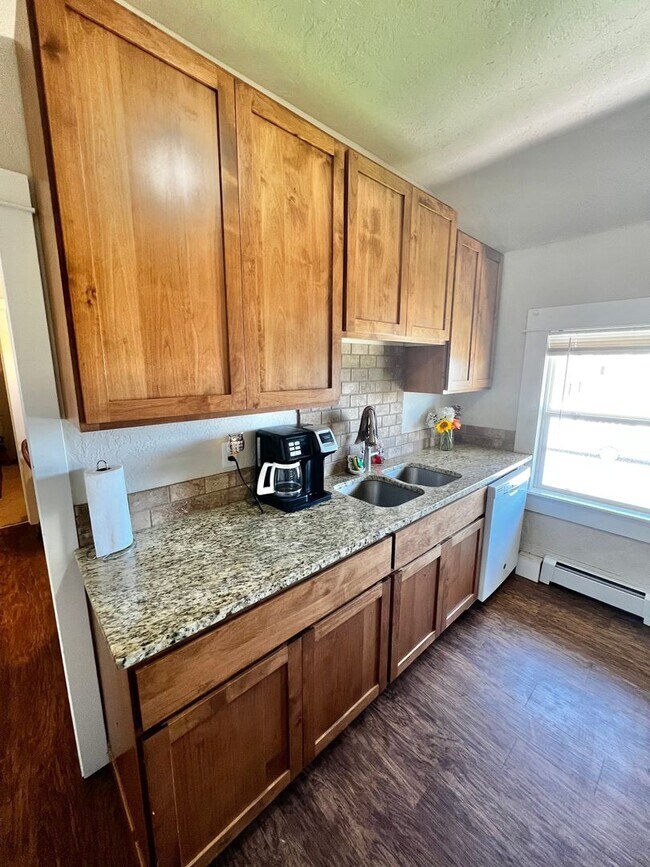 Building Photo - Johnstown Apartments (KC-KS)