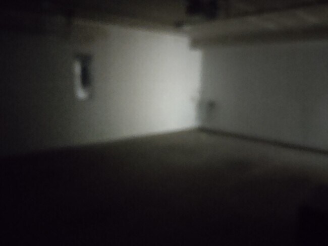 Building Photo - 229 Dellwood Dr