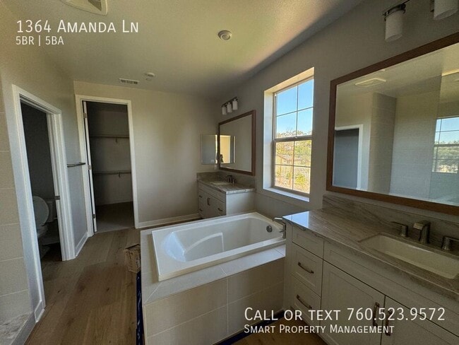 Building Photo - 1364 Amanda Ln