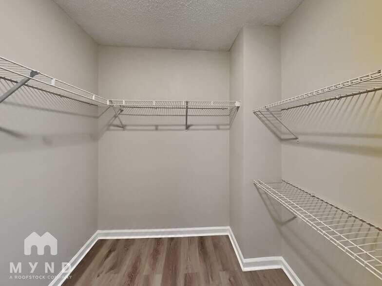 Building Photo - 11640 Registry Blvd