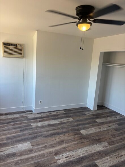 Building Photo - 12349 Glamis St
