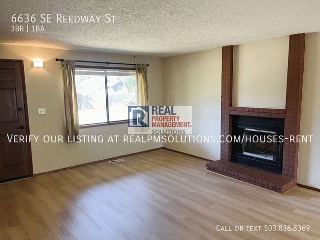 Building Photo - 6636 SE Reedway St