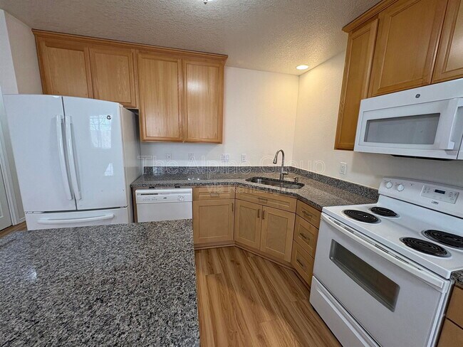 Building Photo - 210 NW Connell Ave