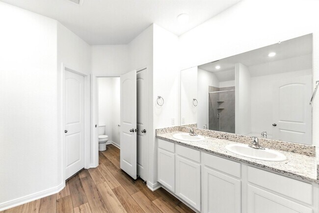 Building Photo - 1151 Amy Dr