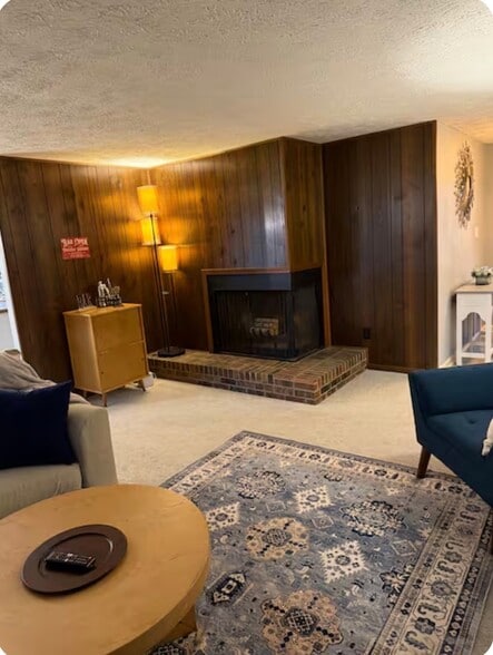 Building Photo - 8056 Pebble Creek Ct