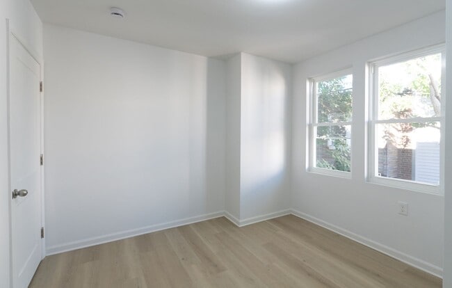 Building Photo - Newly rehabbed and Passed PHA Inspection too