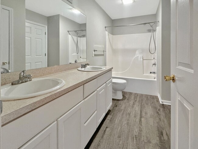 Building Photo - 2630 Weatherby Hills Dr SE