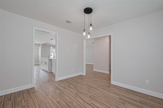 Building Photo - 5310 Monteith Dr