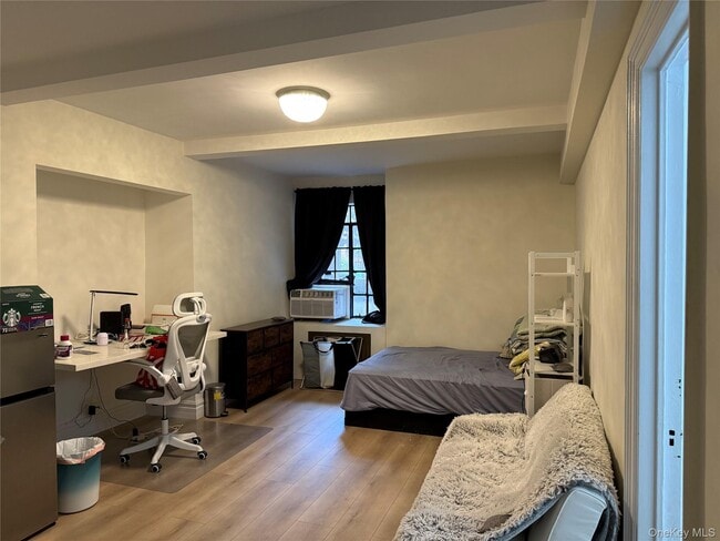 Building Photo - 5 Tudor City Pl