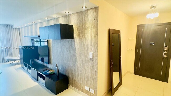 Building Photo - 251 174th St