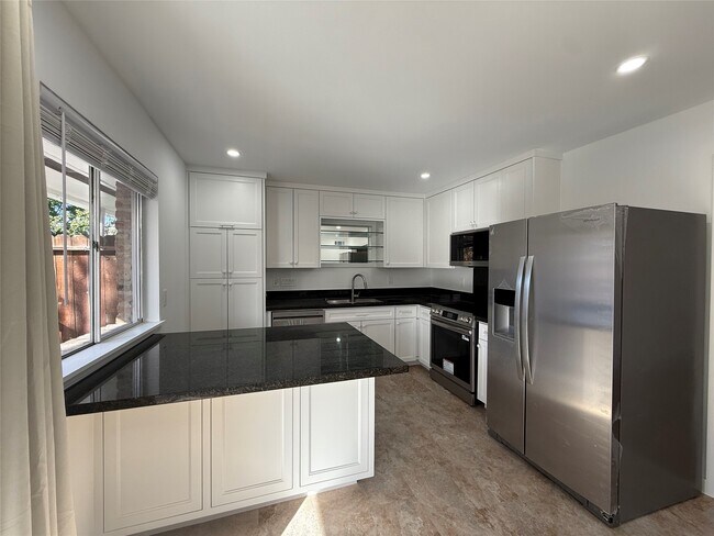 Building Photo - 4040 San Felipe St