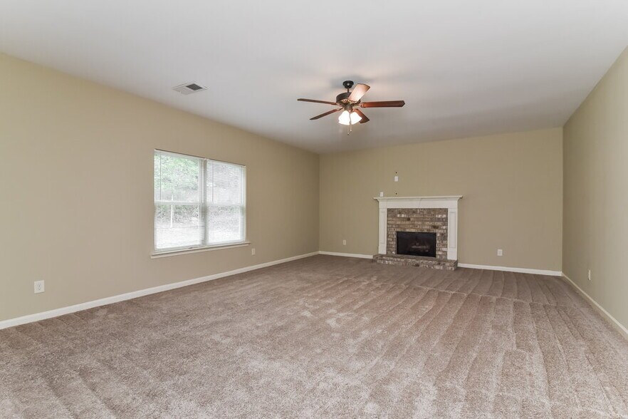 Building Photo - 787 Helm Ln NW