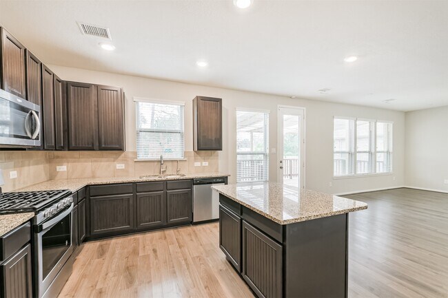 Building Photo - 2036 Elkington Cir