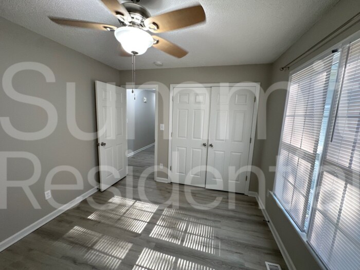 Building Photo - 7112 Deer Brook St