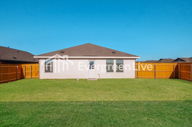 Building Photo - 9600 NW 125th St