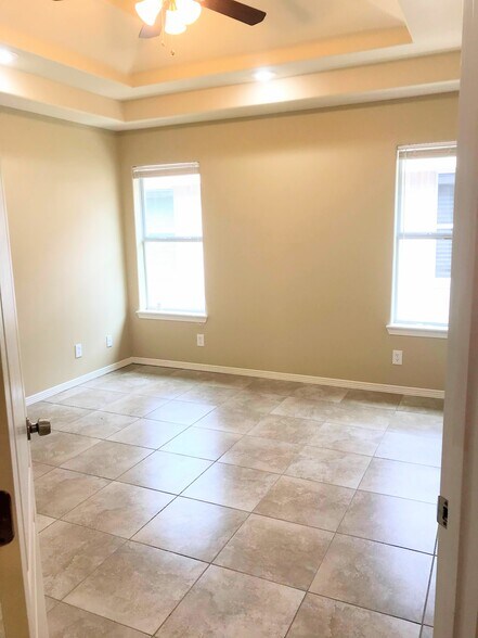 Spacious - 3704 Fairmont Ave