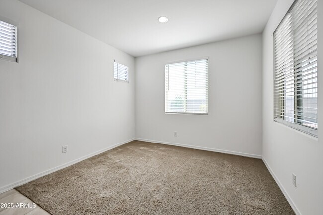 Building Photo - 21815 S 230th Way