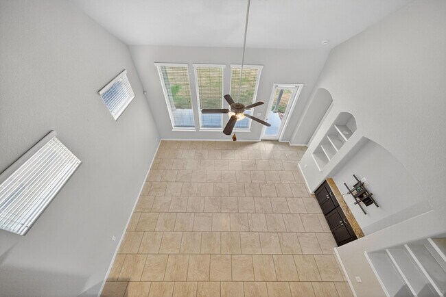 Building Photo - 1226 Hidden Cave Dr