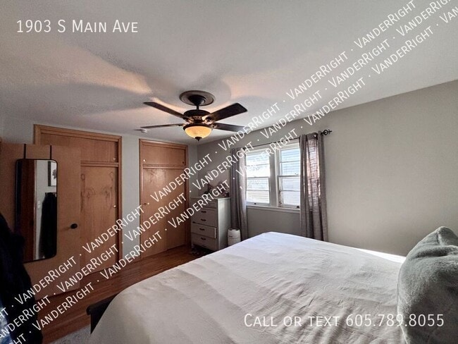 Building Photo - 1903 S Main Ave