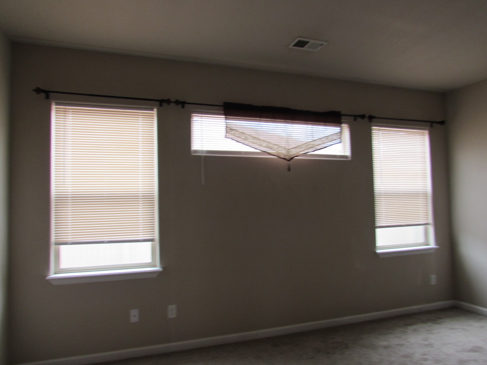 Building Photo - 2483 Terra Ave