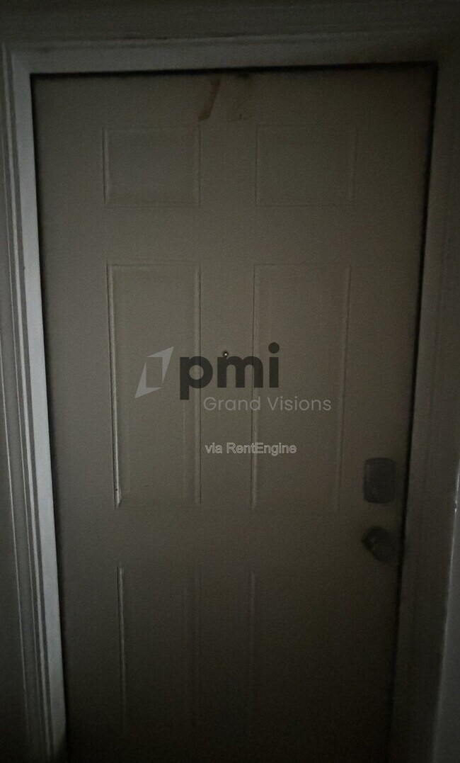 Building Photo - 1306 Arthur Ave