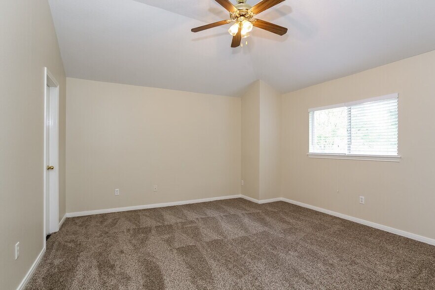 Building Photo - 8002 Scarlet Tanager Dr