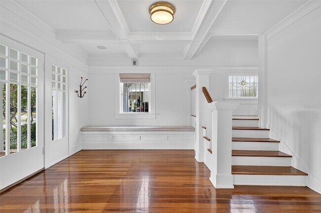 Building Photo - 3003 W Harbor View Ave