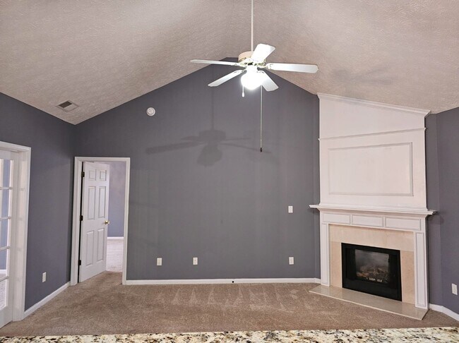 Building Photo - Well Kept Union City Home, 3BR, 2BA