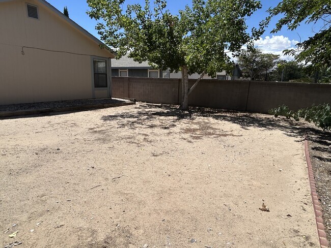 Building Photo - 1974 Castillo Dr SW