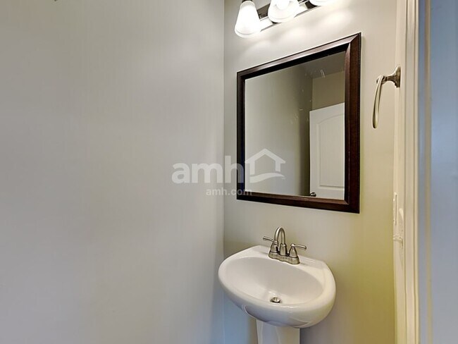 Building Photo - 7039 Berkswell Dr