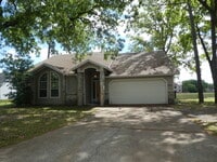 Building Photo - 8804 Ivymill Pl N