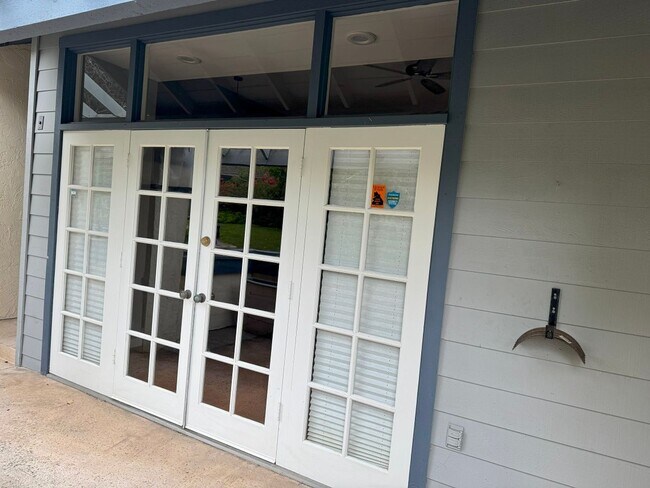 Building Photo - Stunning house in the heart of La Jolla Cl...