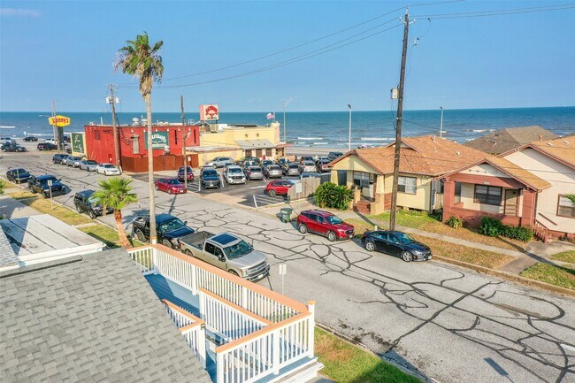 Building Photo - 1523 Avenue O