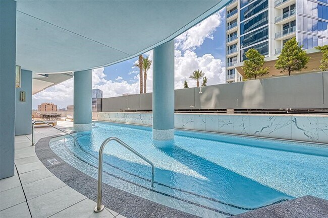 Building Photo - 1600 Post Oak Blvd