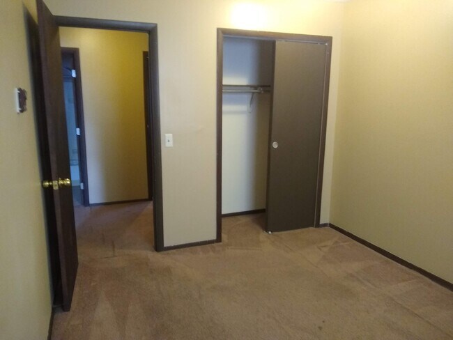 Bedroom 2 - 2378 Zircon St NE