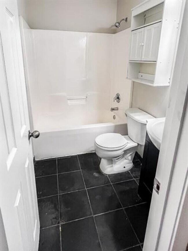 Building Photo - 303 Stone Briar Lane, Easley SC