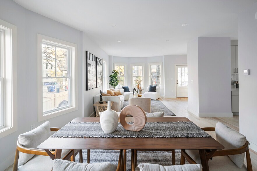 Building Photo - 315 Pearl St