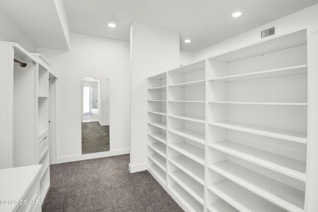 Building Photo - 435 Ocean Shore Blvd