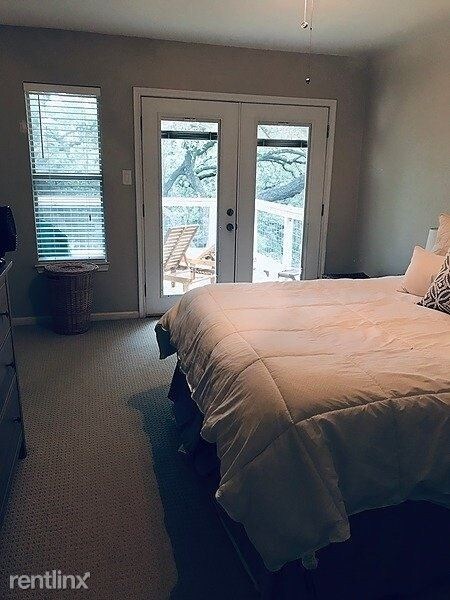 Building Photo - 1899 Westlake Dr