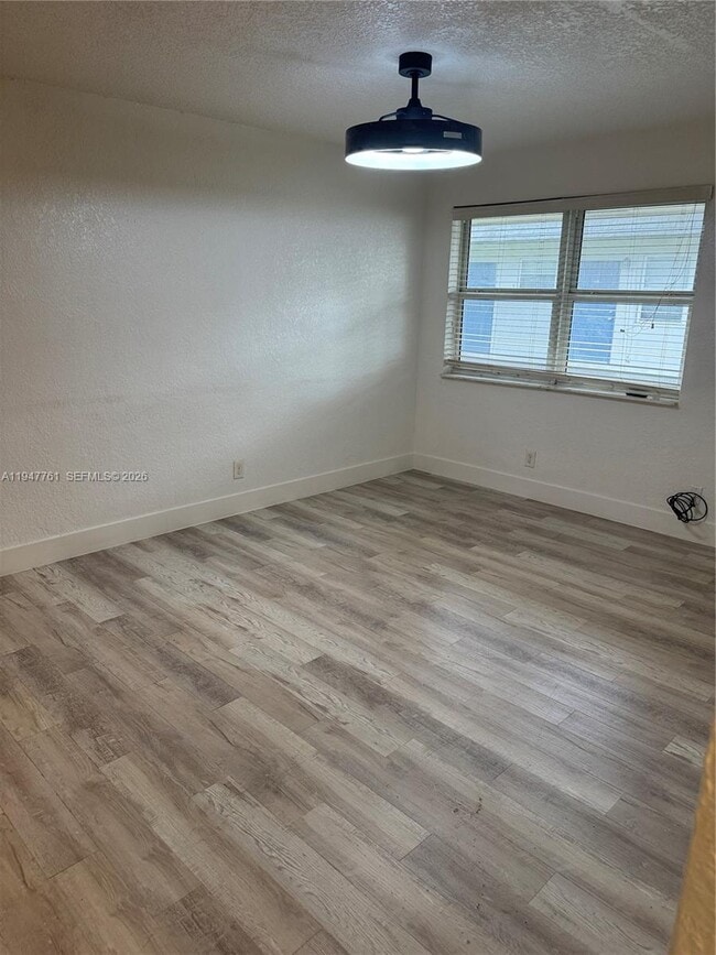 Building Photo - 5829 NW 22nd Ct