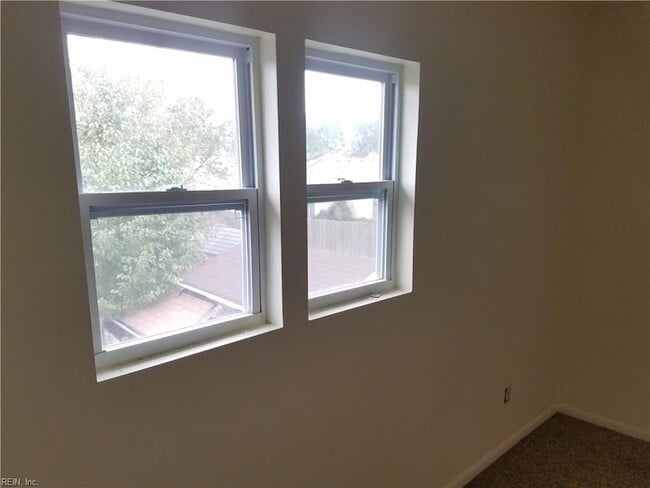 Building Photo - 1553 Bridle Creek Blvd