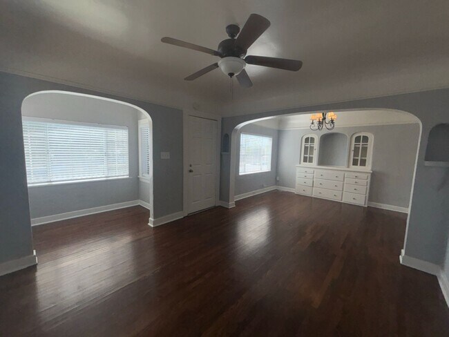 Building Photo - 4006-4008 DELTA STREET