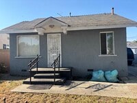 Building Photo - 739 E 91st St