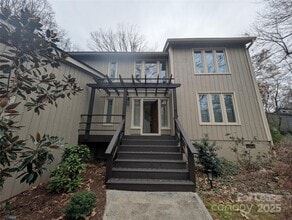 Building Photo - 3023 Shallowood Ln