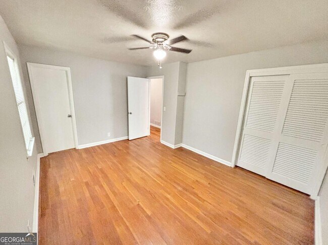 Building Photo - 1082 Amelia Dr SW