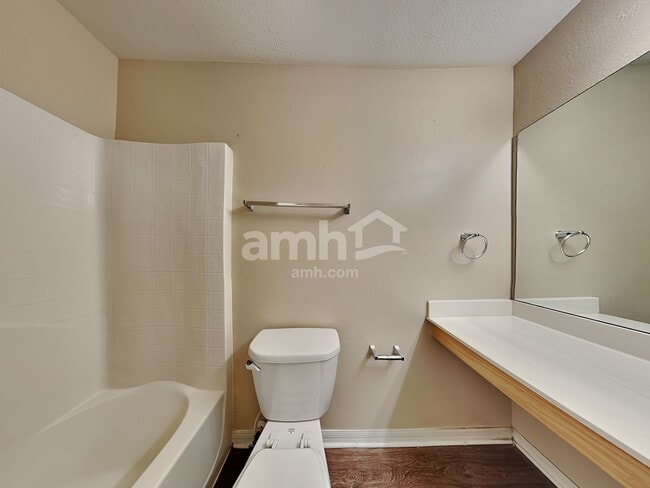 Building Photo - 10418 Maronda Dr