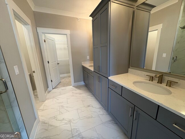 Building Photo - 1104 Thomas St