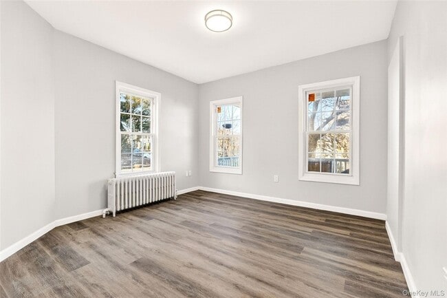 Building Photo - 21 Elysian Ave