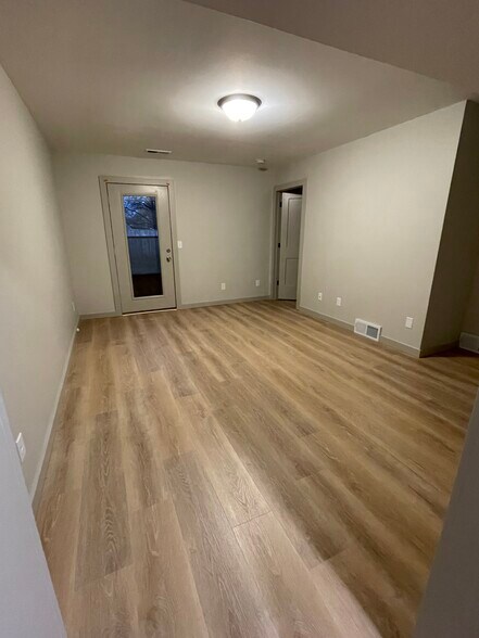 Building Photo - 2931 King James Way